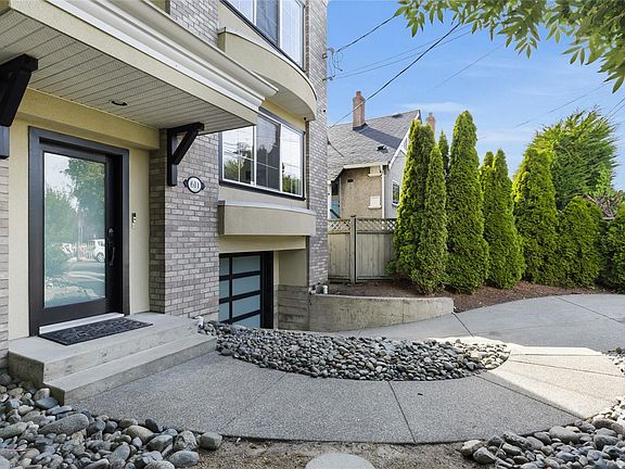 3rd image of 611 Niagara St