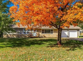 8530 Ottawa St, De Soto, KS 66018