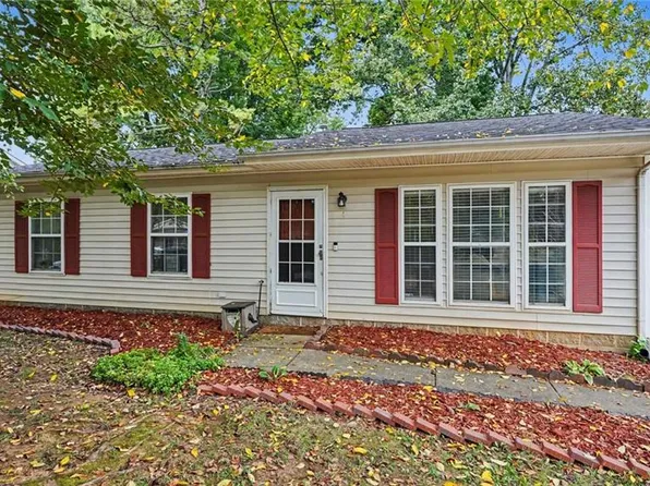 1 Jans Ct, Greensboro, NC 27405