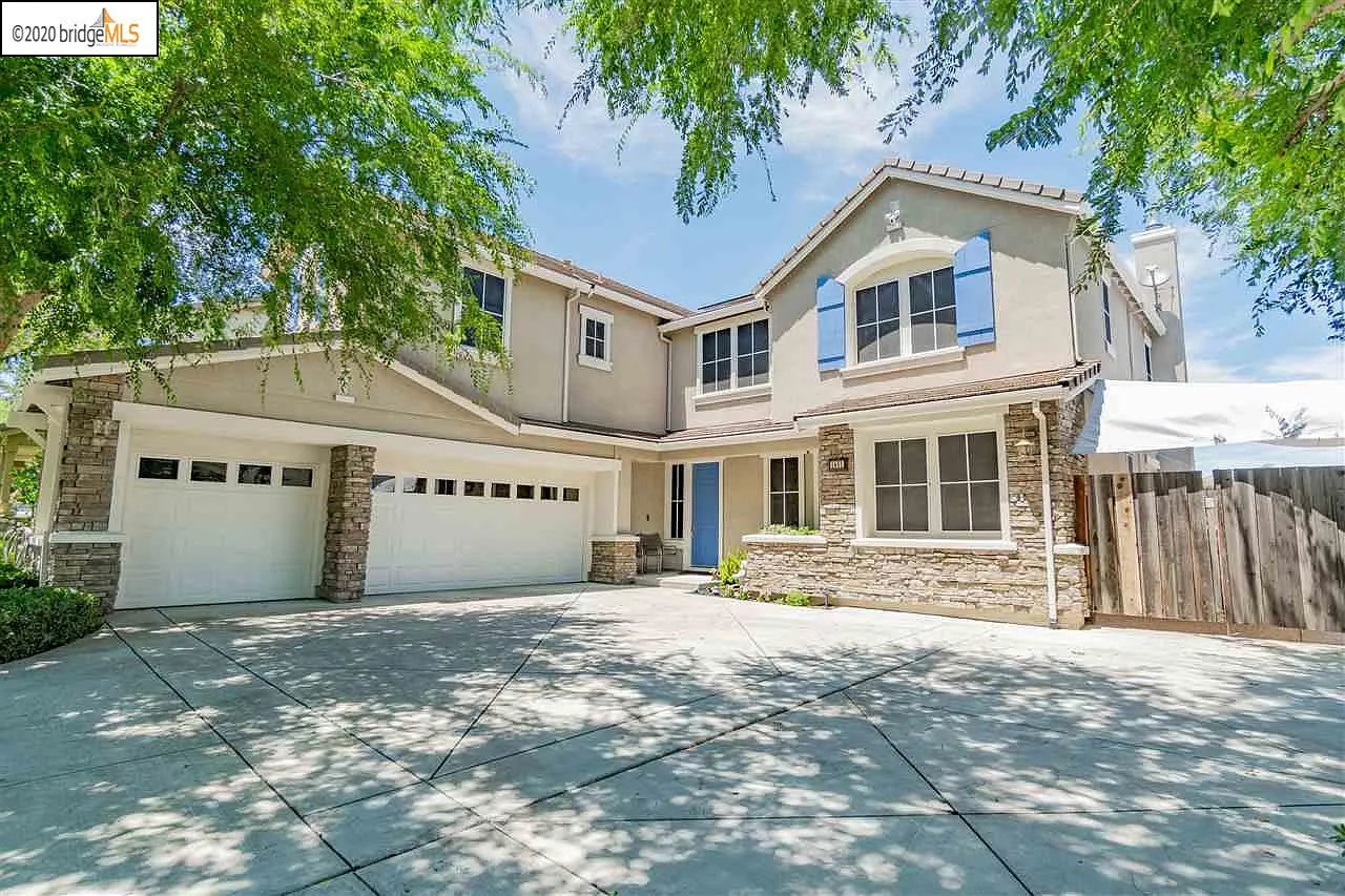 1851 Toulouse Ln photo 1
