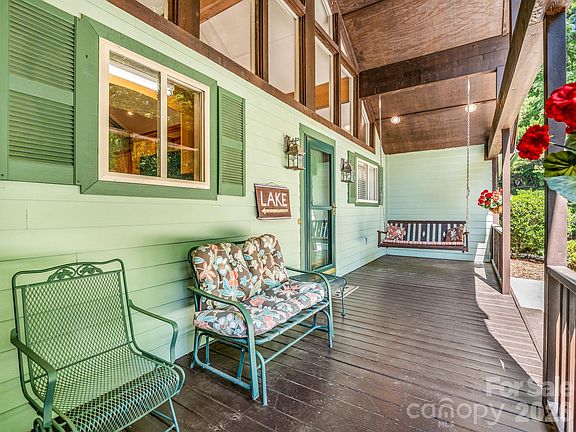 3rd image of 203 Treetops Ln