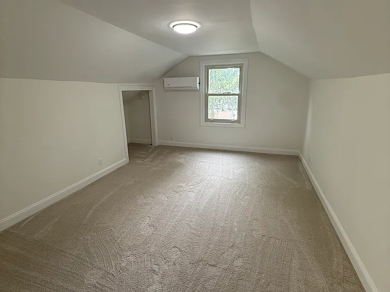 Dunning Dr — Photo 11