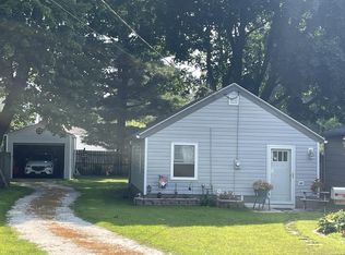 3217 Prairie St, Two Rivers, WI 54241