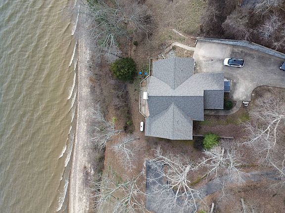 2nd image of 762 Lakehill Beach Estates Rd