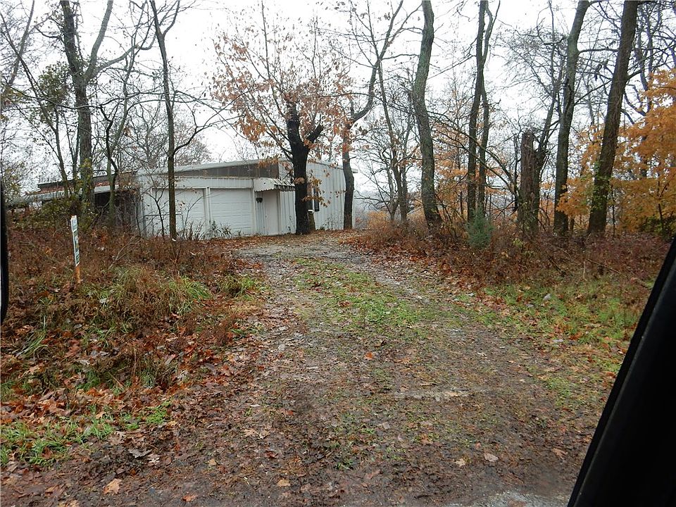 2nd image of 52 Summit Dr