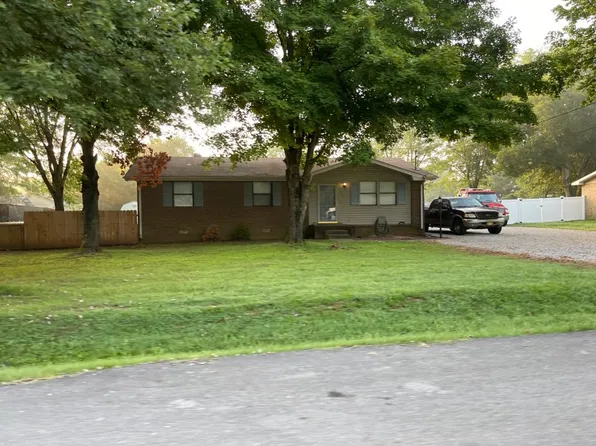 8054 Westfield Dr, Murfreesboro, TN 37129