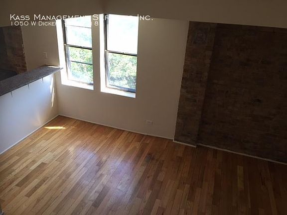5th image of 1050 W Dickens Ave #105018