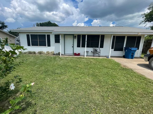 604 N Angelina St, Whitney, TX 76692
