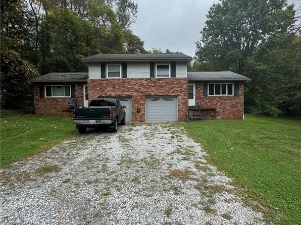 1019-1021 Waterloo Rd, Mogadore, OH 44260