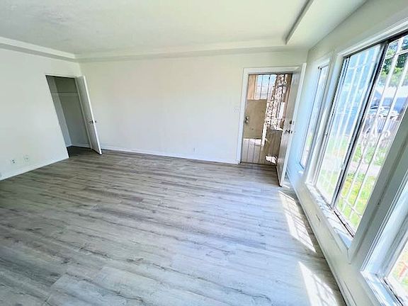 3rd image of 515 W 82nd St #519
