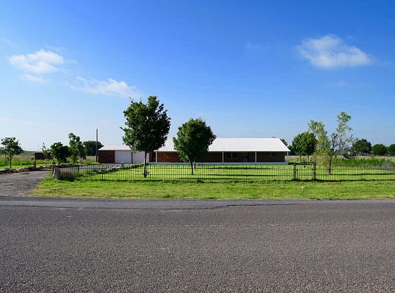 2nd image of 2600 E County Road 140