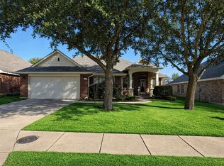 8530 Vista Grande Dr, Dallas, TX 75249