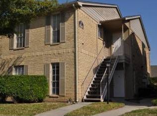 1515 Sandy Springs Rd APT 203, Houston, TX 77042