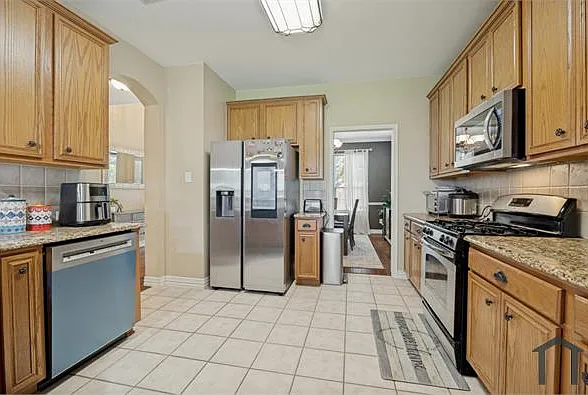 10017 Links Fairway Dr — Photo 8