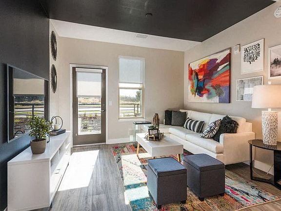 2nd image of 8555 Belle Dr #5-304
