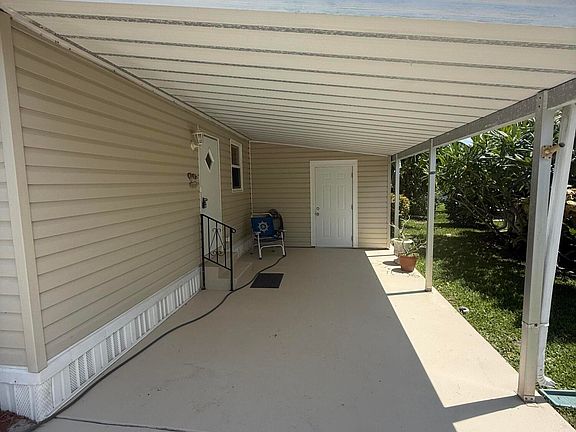 5th image of 463 Onyx Way