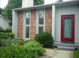 1212 Nicki Dr, Bloomington, IL