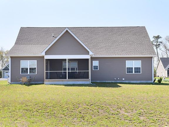 4th image of 689 Abagail Cir