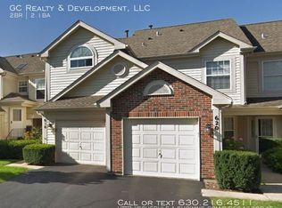 620 Cobblestone Ct, Elgin, IL 60120