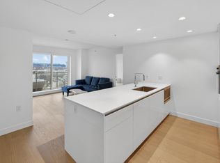 5766 Gilbert Rd #1504, Richmond, BC V7C0B3