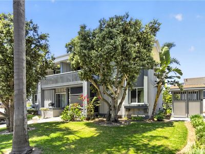 17142 Pacific Coast Hwy Unit 201, Huntington Beach, CA, 92649
