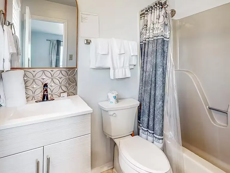 5994 Beach Blvd — Photo 7