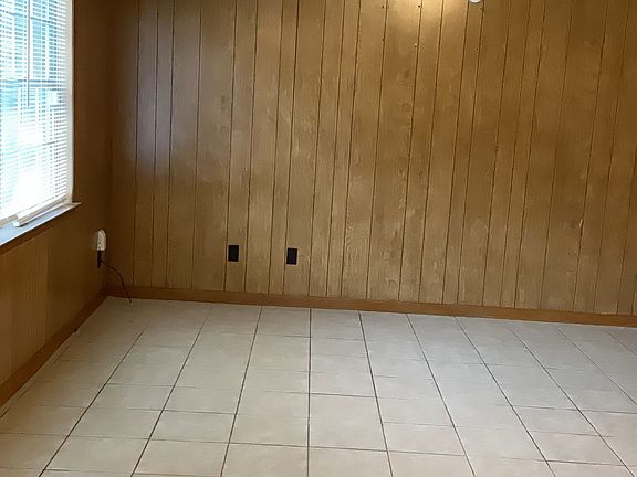 2nd image of 408 Tammy Lynn Dr #B