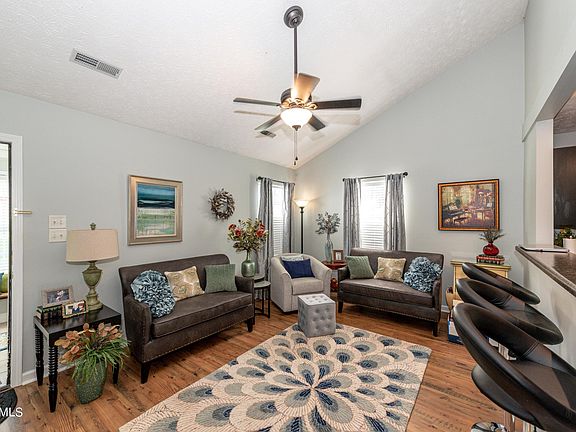 5th image of 4026 Darwin Way