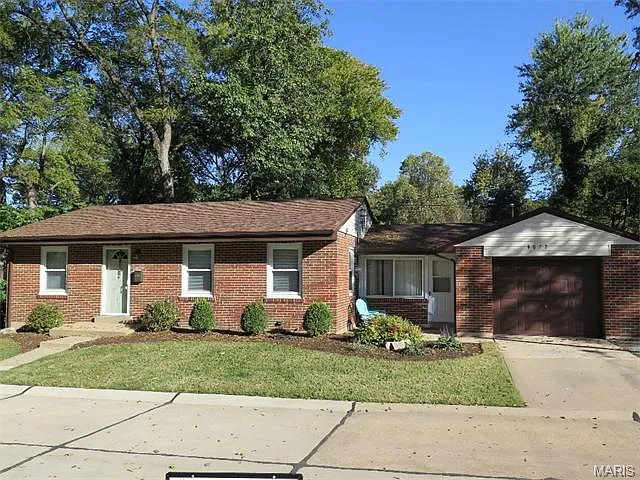 9077 Pallardy Ln photo 1