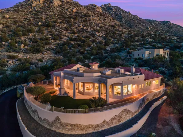 26 Desert Sky Rd SE, Albuquerque, NM 87123