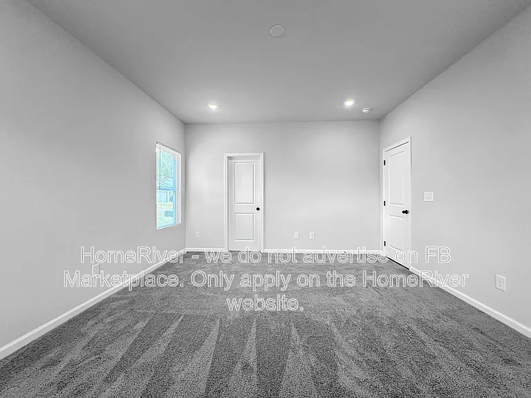 394 Chedworth Dr — Photo 11