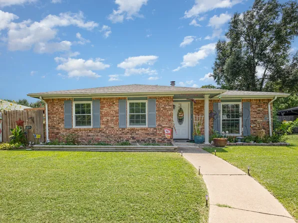 1813 Abilene Ct, Grand Prairie, TX 75052