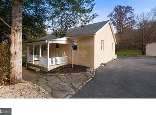 1102 S 10th St, Emmaus, PA 18049