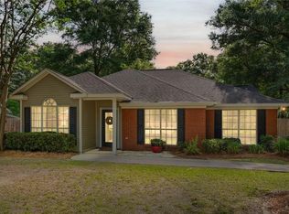 5201 Southern Oaks Trl, Grand Bay, AL 36541