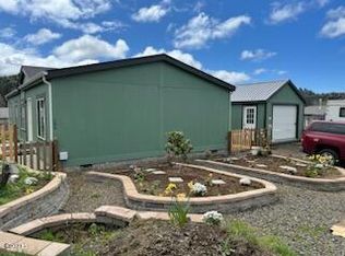 184 N Pony Trail Ln, Otis, OR 97368