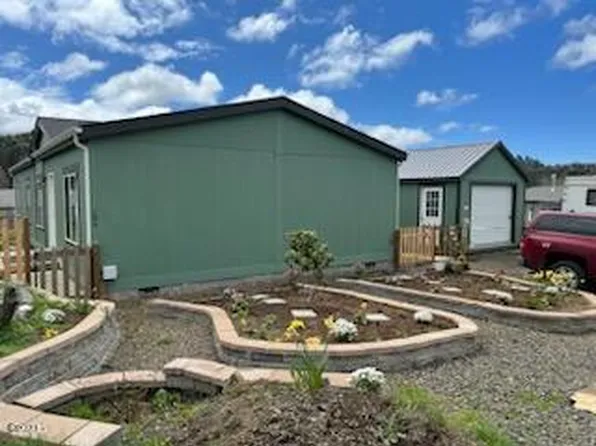 184 N Pony Trail Ln, Otis, OR 97368