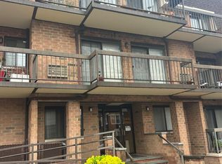 7109 Juniper Valley Rd, Flushing, NY 11379