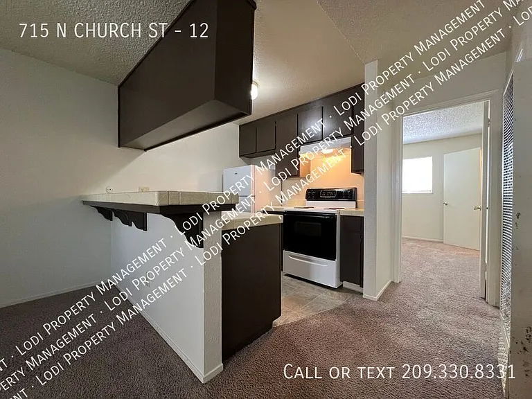 715 N Church St #12 — Photo 5