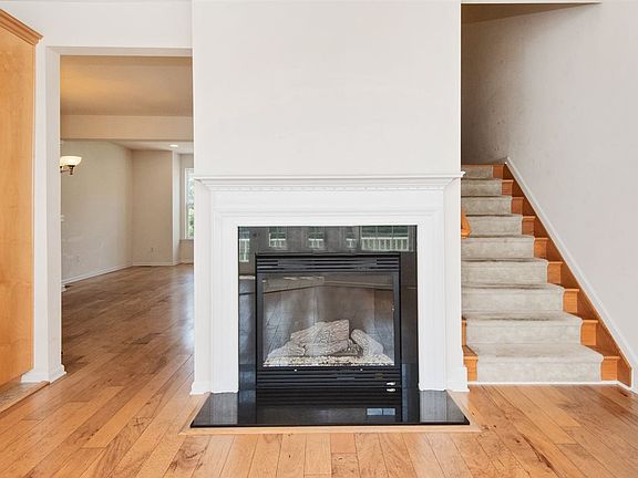 4th image of 31 Creekside Ct #31
