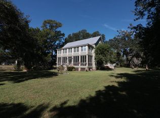 12 Morrison Ct, Mc Clellanville, SC 29458