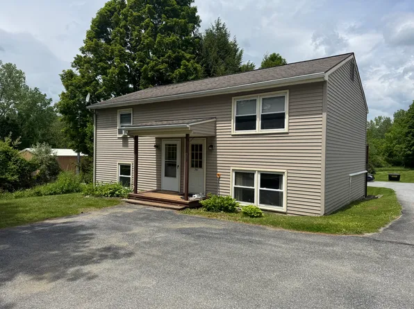 77 Wilshire Dr #77, Cheshire, MA 01225