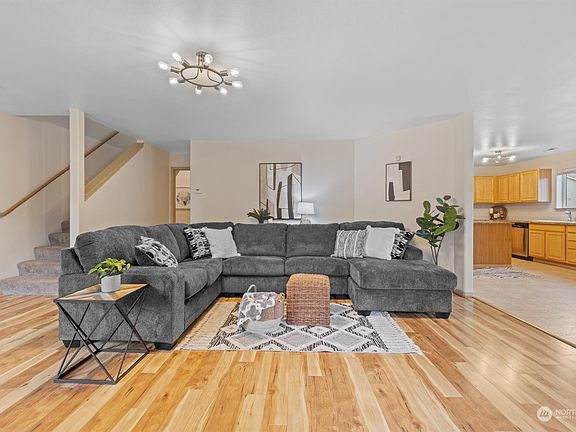 4th image of 9617 181st Street Ct E