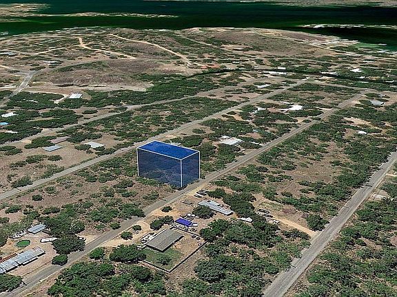 5th image of Lake Forest Dr