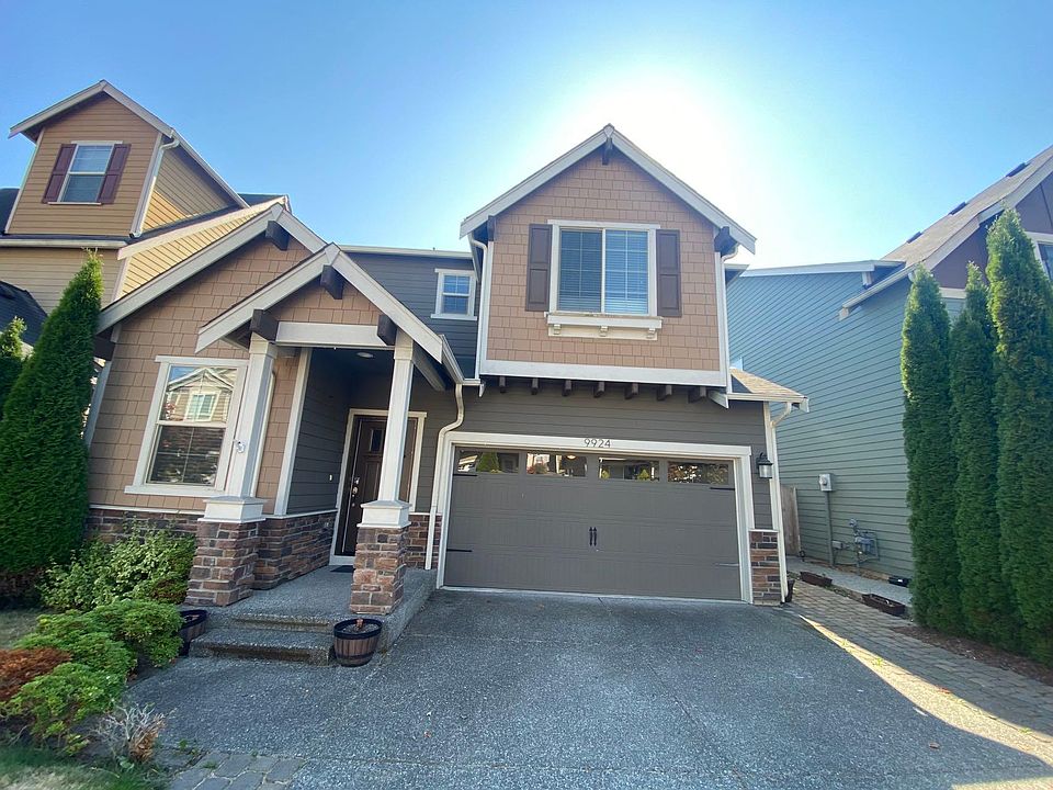 1st image of 9924 1st St NE