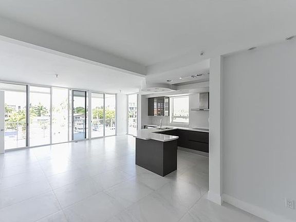 2nd image of 151 Isle Of Venice Dr APT 3A