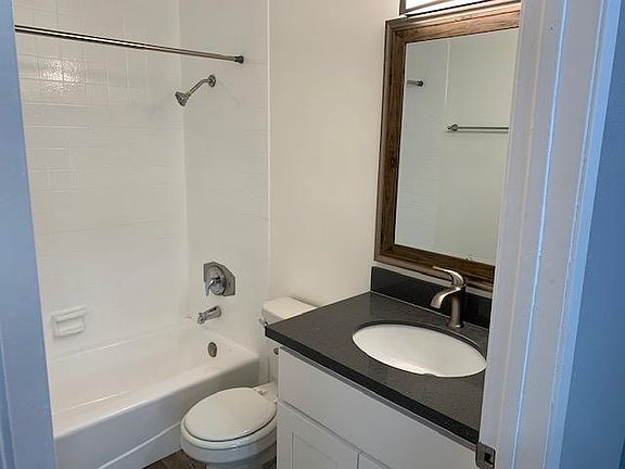 5th image of 1550 N Fuller Ave APT 102