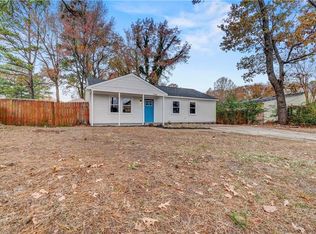 2948 S Lynnhaven Rd, Virginia Beach, VA 23452