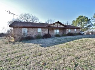 2101 N Dogwood St, Sallisaw, OK 74955