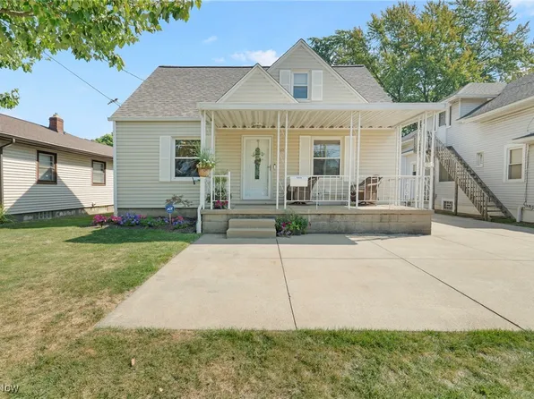 663 Seiberling St, Akron, OH 44306