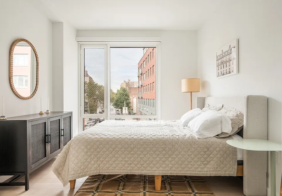 975 Nostrand Ave #809